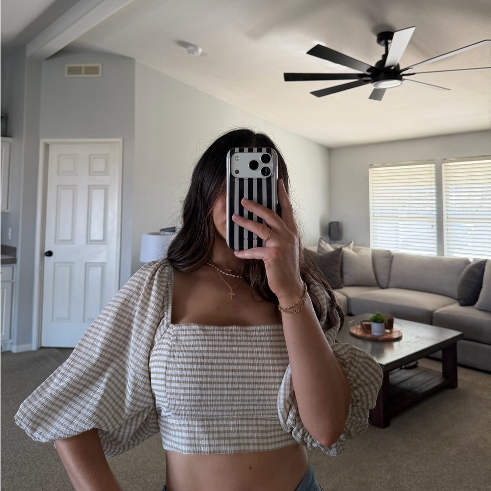 Puff Sleeve crop top